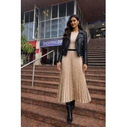 Saia plissada oukalele