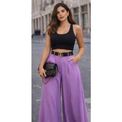 Calças roxa larga